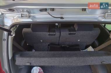 Хэтчбек Daihatsu Cuore 2010 в 