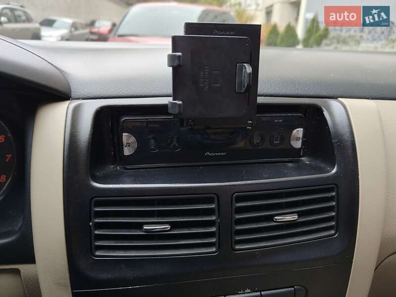 Хетчбек Daihatsu Cuore 2006 в Києві фото 10 Хетчбек Daihatsu Cuore 2006 в Києві