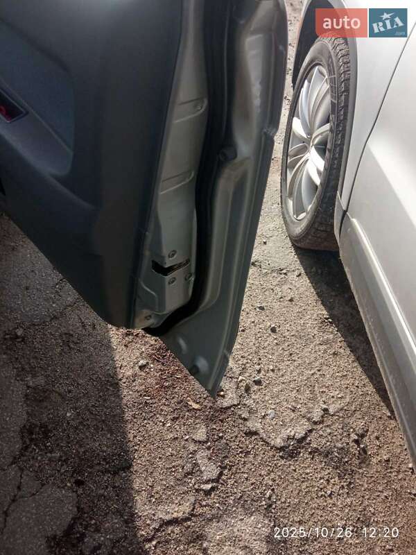 Мінівен Daihatsu Gran Move 1999 в Харкові