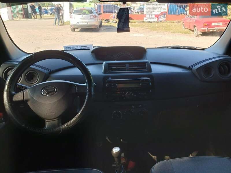 Мінівен Daihatsu Materia 2008 в Умані