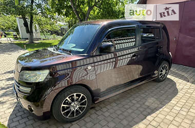 Седан Daihatsu Materia 2008 в Киеве