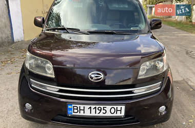 Минивэн Daihatsu Materia 2007 в 