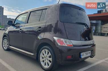 Хэтчбек Daihatsu Materia 2007 в 