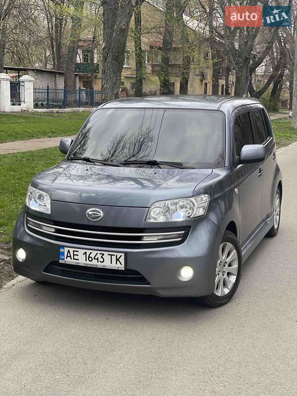 Хэтчбек Daihatsu Materia 2010 в 