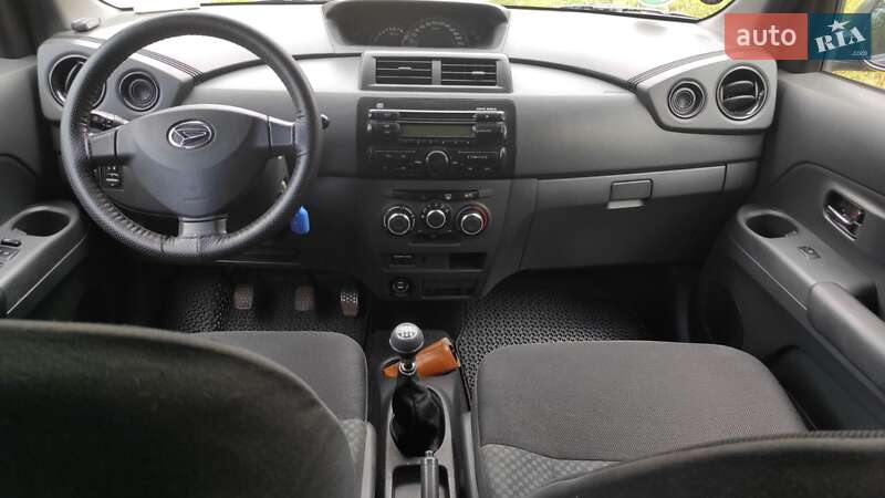 Хэтчбек Daihatsu Materia 2007 в Кременчуге