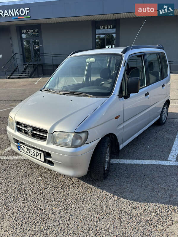 Daihatsu Move 2000