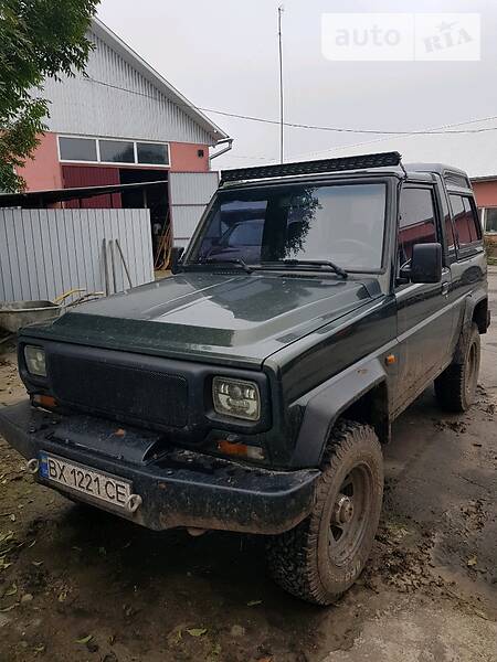 Внедорожник / Кроссовер Daihatsu Rocky 1987 в 