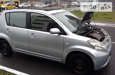 Хэтчбек Daihatsu Sirion 2005 в Одессе