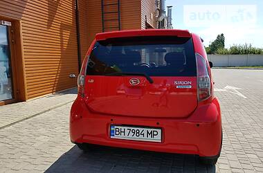 Хэтчбек Daihatsu Sirion 2006 в 