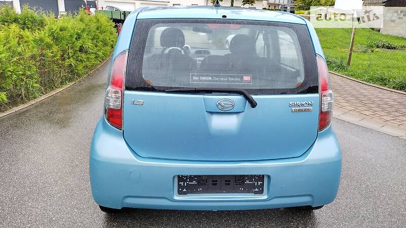 Хэтчбек Daihatsu Sirion 2006 в Лубнах