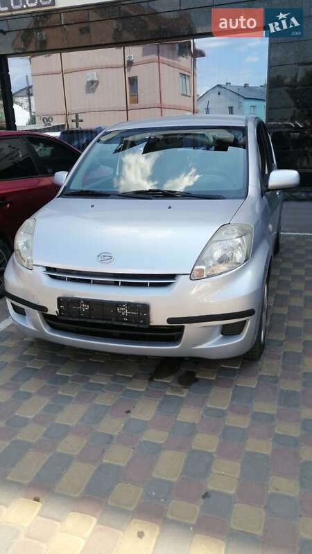 Хетчбек Daihatsu Sirion 2008 в Києві