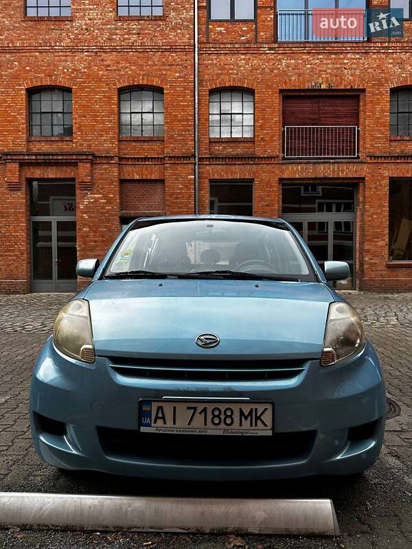 Седан Daihatsu Sirion 2008 в Ирпене