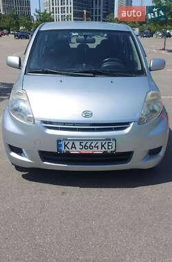 Хэтчбек Daihatsu Sirion 2008 в 