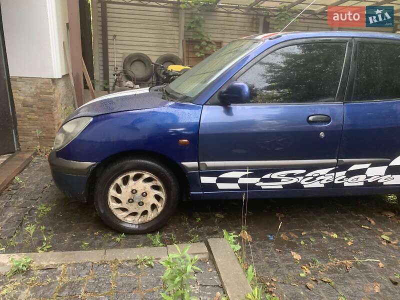 Хэтчбек Daihatsu Sirion 1998 в Харькове