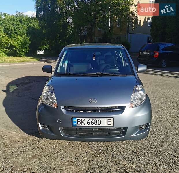 Хетчбек Daihatsu Sirion 2008 в Луцьку