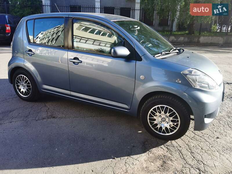 Хетчбек Daihatsu Sirion 2008 в Луцьку