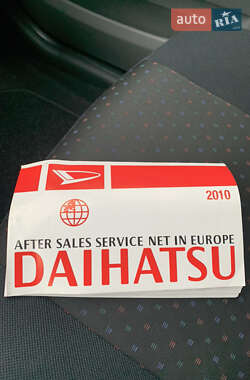 Хэтчбек Daihatsu Sirion 2010 в 