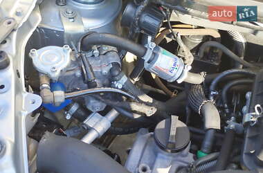 Хэтчбек Daihatsu Sirion 2007 в 