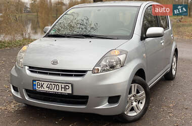 Хетчбек Daihatsu Sirion 2010 в Рівному