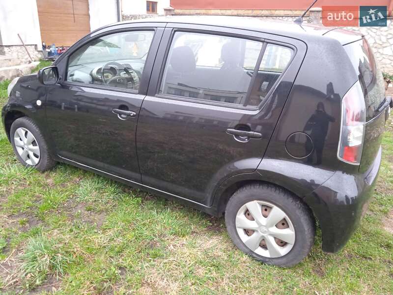Хэтчбек Daihatsu Sirion 2010 в Тернополе