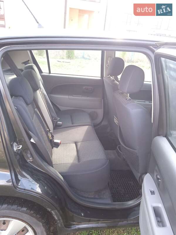 Хэтчбек Daihatsu Sirion 2010 в Тернополе