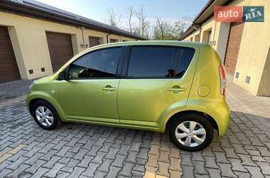Хэтчбек Daihatsu Sirion 2008 в 