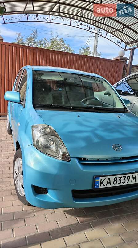 Хэтчбек Daihatsu Sirion 2008 в Броварах