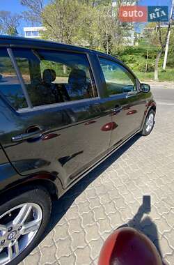 Хэтчбек Daihatsu Sirion 2008 в 