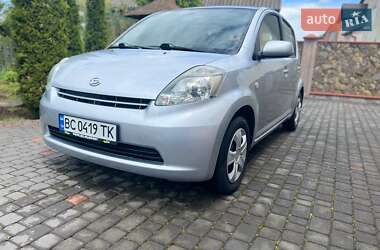 Хэтчбек Daihatsu Sirion 2006 в 