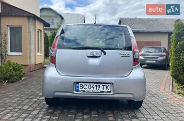Хэтчбек Daihatsu Sirion 2006 в 