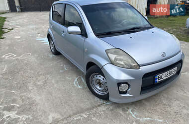 Хэтчбек Daihatsu Sirion 2006 в 