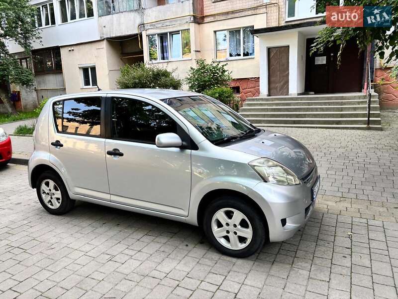 Хетчбек Daihatsu Sirion 2008 в Львові