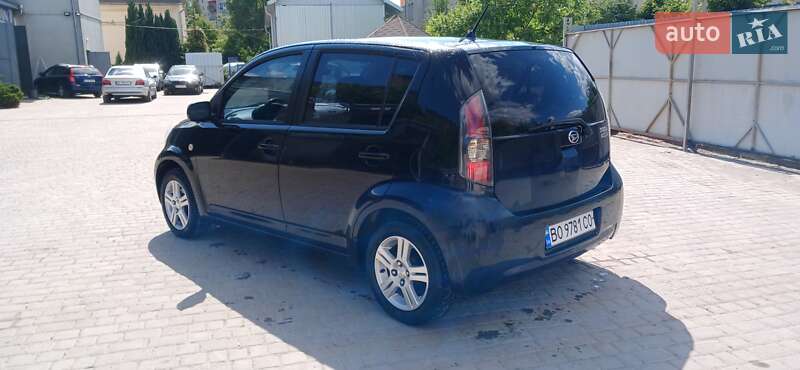 Хетчбек Daihatsu Sirion 2009 в Тернополі