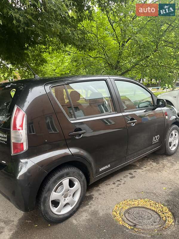 Хетчбек Daihatsu Sirion 2007 в Рівному