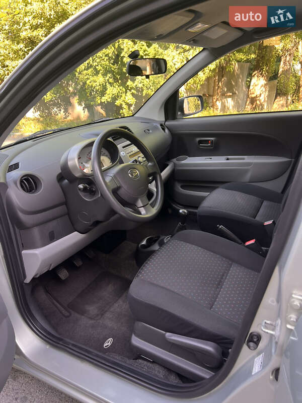 Хетчбек Daihatsu Sirion 2007 в Рівному