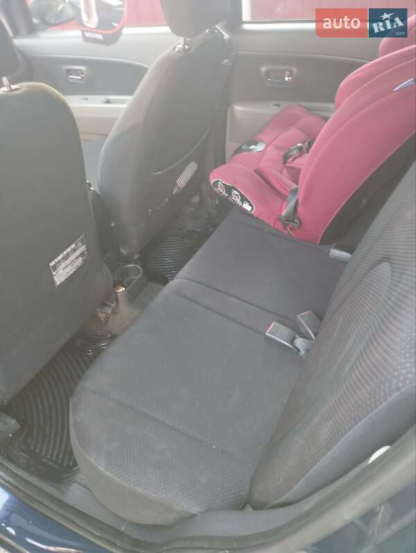 Хэтчбек Daihatsu Sirion 2006 в Виннице