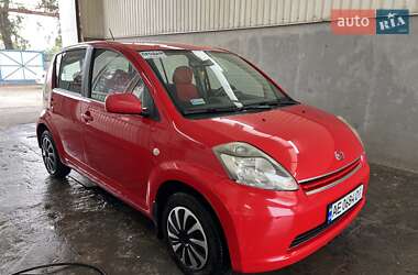 Хетчбек Daihatsu Sirion 2005 в Покрові