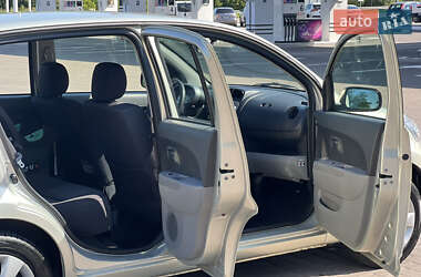 Хэтчбек Daihatsu Sirion 2007 в 