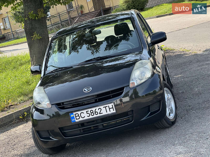 Хэтчбек Daihatsu Sirion 2007 в Львове