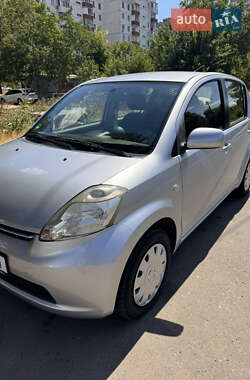 Хэтчбек Daihatsu Sirion 2007 в 