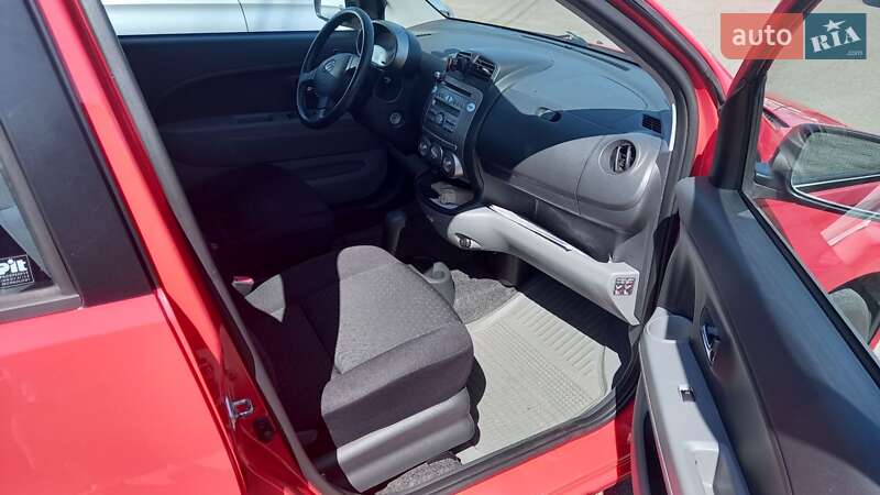 Хэтчбек Daihatsu Sirion 2008 в Киеве