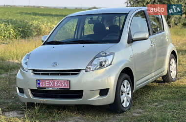 Хэтчбек Daihatsu Sirion 2007 в 