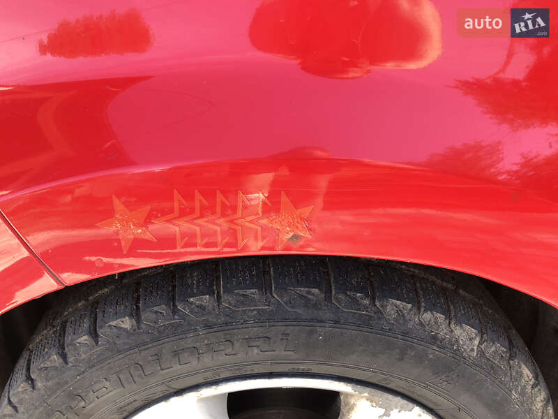 Хэтчбек Daihatsu Sirion 2010 в Ровно