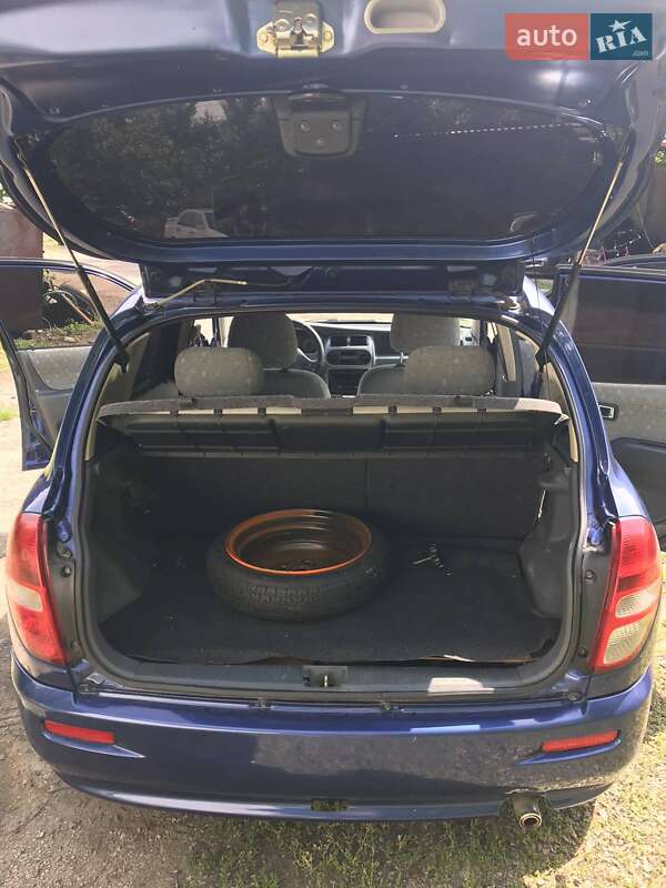 Хэтчбек Daihatsu Sirion 2001 в Кропивницком фото 10 Хэтчбек Daihatsu Sirion 2001 в Кропивницком