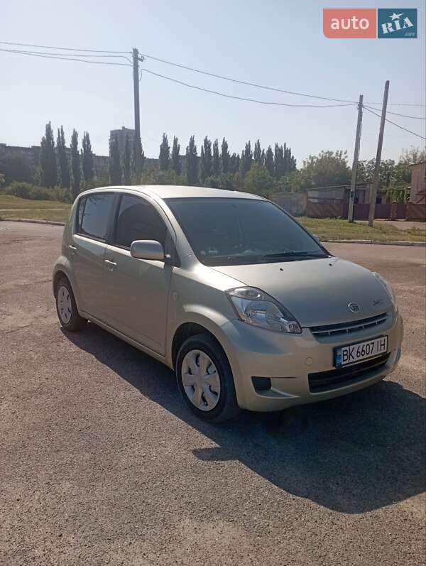Daihatsu Sirion 2009