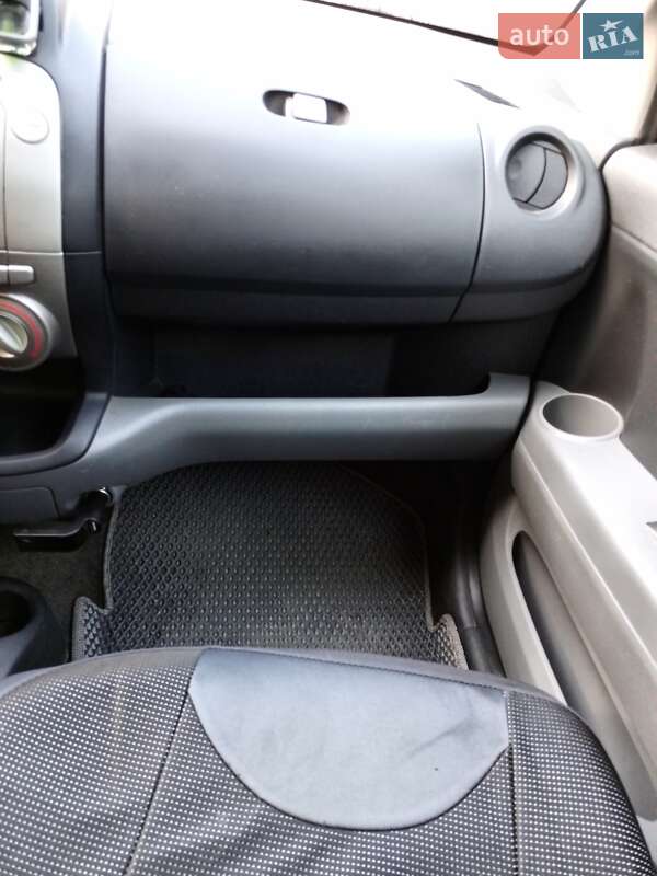 Хэтчбек Daihatsu Sirion 2009 в Тернополе