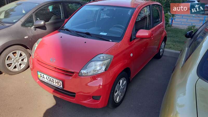 Хэтчбек Daihatsu Sirion 2008 в Киеве