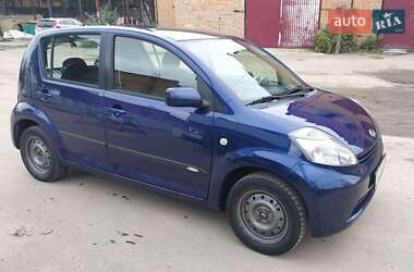 Хетчбек Daihatsu Sirion 2005 в Рівному