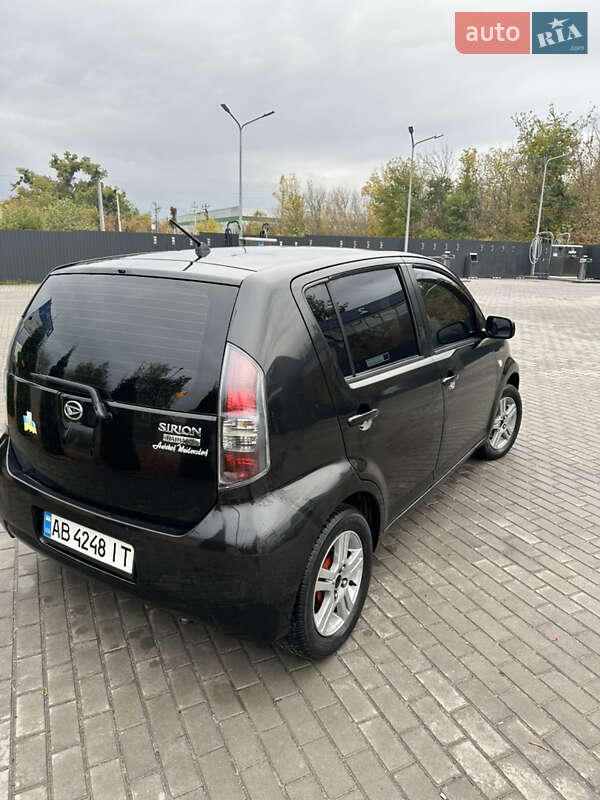 Хэтчбек Daihatsu Sirion 2008 в Киеве