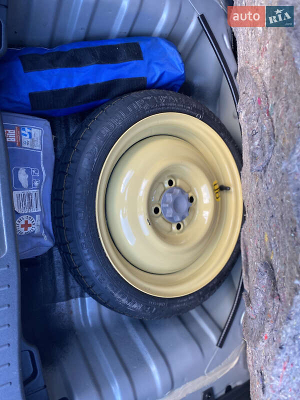 Хэтчбек Daihatsu Sirion 2007 в Виннице